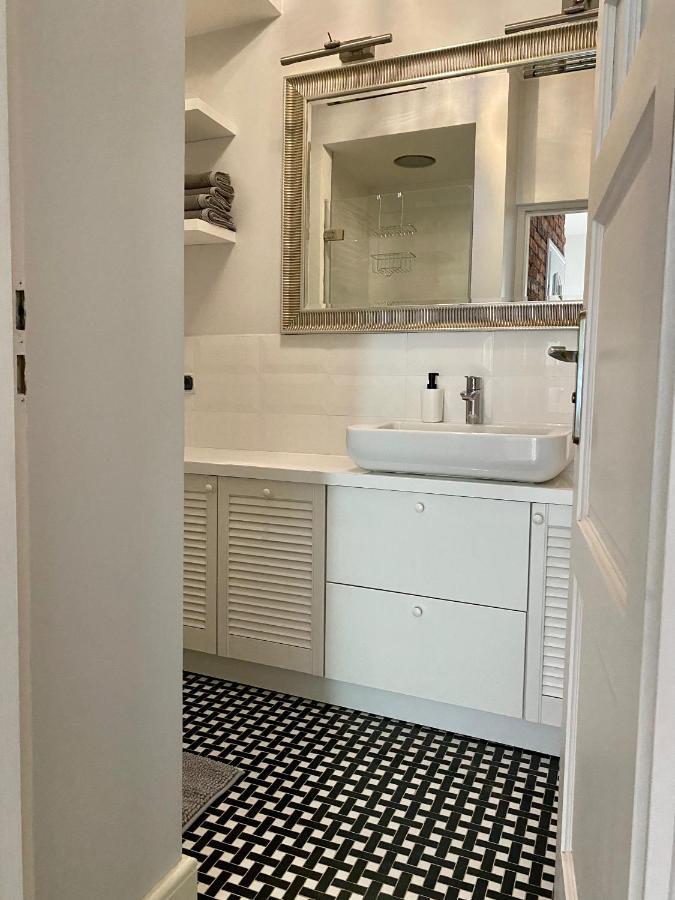 Chic Apartment In Vibrant Area - National Stadium - Saska Kepa Warszawa Eksteriør billede